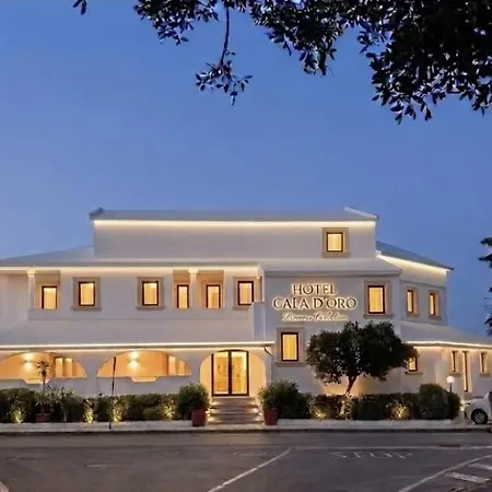 Hotel Cala D'oro - A Pochi Minuti Dal Mare Di *